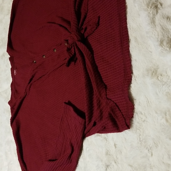 AMP Top Womens Size Xlarge Cropped Wine/Burgundy Maroon - Picture 3 of 10